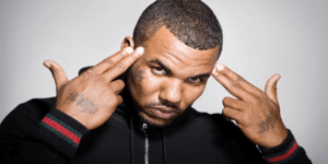 Διάσημος ράπερ αντιμέτωπος με το νόμο: Ξυλοκόπησε την αρραβωνιαστικιά του