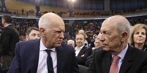 Ο Γ. Παπανδρέου και ο Κ. Σημίτης -Φωτογραφία: Intimenews/ΛΙΑΚΟΣ ΓΙΑΝΝΗΣ