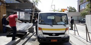 Επιχείρηση-σκούπα του δήμου Αθηναίων για παράνομες κατασκευές στο Γκάζι [εικόνες