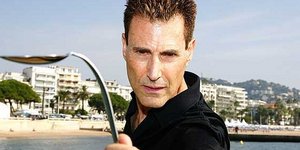 Και ο μάγος Γιούρι Γκέλερ στην αναζήτηση του μοιραίου Boeing: Διαφημιστικό τρικ 