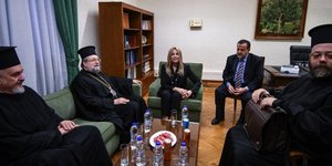 Συνάντηση της κ. Γεννηματά με αντιπροσωπεία από το Φανάρι/ Φωτογραφία: EUROKINISSI- ΤΑΤΙΑΝΑ ΜΠΟΛΑΡΗ