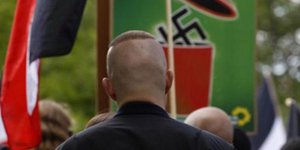 Στο εδώλιο 26 νεοναζί επειδή παρακολουθούσαν και έδερναν αριστερούς