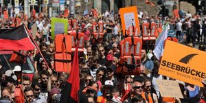 Der Tagesspiegel: «Οχι στους θανάτους στη Μεσόγειο»