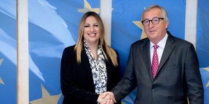 H Φώφη Γεννηματά και ο Ζαν Κλοντ Γιούνκερ/ Φωτογραφία intime