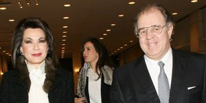 Η Γιάννα Αγγελοπούλου παραιτείται από τον μισθό του Πρέσβη που έπαιρνε