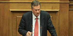 Ιωαννίδης: «Είναι πολλές οι τρεις επαγγελματικές κατηγορίες στην Ελλάδα»