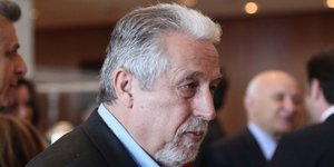 Μανώλης: Παραιτούμαι εάν ο Σαμαράς ψηφίσει τα μέτρα