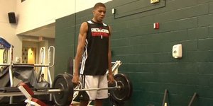 Ο Αντετοκούνμπο κάνει... κολπάκια και στο ποδόσφαιρο και τρελαίνει τους Αμερικαν