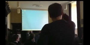 Έλληνες φοιτητές στην Ολλανδία διέκοψαν ομιλία του Τάσου Γιαννίτση [βίντεο]