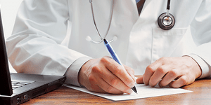 Στη «φάκα» 14 ιατροί για υπερσυνταγογραφήσεις: Στα 1