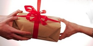 Ανταλλάξετε χριστουγεννιάτικα δώρα πάρεα με τους Atenistas 