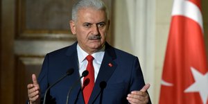 Ο Μπιναλί Γιλντιρίμ όταν είχε επισκεφθεί την Αθήνα -Φωτογραφία: ΕUROKINISSI/ΤΑΤΙΑΝΑ ΜΠΟΛΑΡΗ