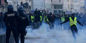 Εικόνα από συγκρούσεις των προηγούμενων εβδομάδων / Φωτογραφία: AP Images