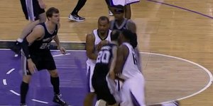 Τα 10 ευτράπελα από τους αγώνες του ΝΒΑ το 2012 [βίντεο]