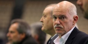 Το συνέδριο του ΚΚΕ καθυστερεί την κατάθεση του Γιώργου Παπανδρέου στην προανακρ