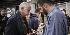 Γιώργος Παπανδρέου και Νίκος Καρανίκας στην πρώτη έκθεση κάνναβης στην Ελλάδα [εικόνες] /Φωτογραφία: Εurokinissi