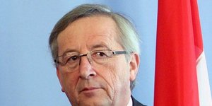 Γιούνκερ: Εάν δεν συμμορφωθείτε οδηγήστε στην χρεοκοπία