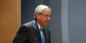 Εκκληση Γιούνκερ για τις Ευρωεκλογές: Ψηφίστε αλλά όχι φασίστες και εξτρεμιστές