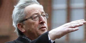 Τρέχοντας έφυγε ο Γιούνκερ από το Eurogroup -