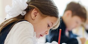 Ποιο είναι το αδύναμο φύλο; -Τα κορίτσια «κερδίζουν» τα αγόρια σε όλα τα μαθήματ