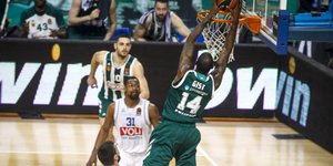 Ο Γκιστ καρφώνει /Φωτογραφία: EUROKINISSI