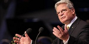 Ο πρόεδρος Γερμανίας «αδειάζει» τη Μέρκελ: Μην παριστάνεις τον γυμνασιάρχη της Ε