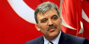 Επιστρέφει στο κυβερνών κόμμα ο Αμπντουλάχ Γκιούλ -Αμέσως μετά τη λήξη της θητεί