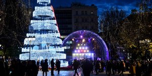 Glass House Project «We play your wish» στην πλατεία Συντάγματος