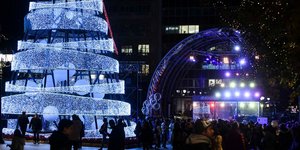 Τρίτη στις 19:00 η φωταγώγηση του δέντρου στο Σύνταγμα