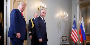 O Bλάντιμιρ Πούτιν και ο Ντόναλντ Τραμπ/ Φωτογραφία AP images