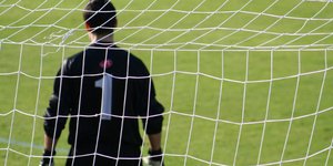 Απίστευτο: Τερματοφύλακας «έβγαλε» παιχνίδι χωρίς να καταλάβει ότι τον είχαν πυρ