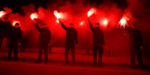 Οπαδοί της Χρυσής Αυγής σε εκδήλωση της οργάνωσης τον Ιανουάριο του 2015 στην Αθήνα (Φωτογραφία αρχείου: ΑΡ)