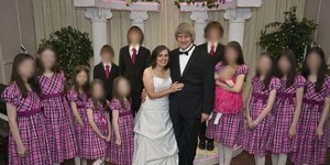 Φωτογραφίες: Facebook/ Συγκλονίζει συμμαθητής του ενός από τα 13 παιδιά στο σπίτι του τρόμου- «Φορούσε 6 μήνες τα ίδια ρούχα» [εικόνες]