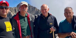 Ανέβηκε στον Ολυμπο ο Γιωργος Παπανδρέου