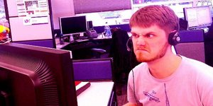 Κακές συνήθειες που πάνε πίσω την καριέρα σας: Ποια ελαττώματα πρέπει να αποβάλε