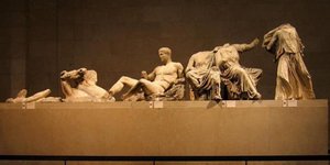«Η Ελλάδα πρέπει να διεκδικήσει δικαστικά τα Γλυπτά του Παρθενώνα» προτείνει ο π