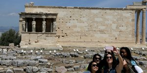 Φωτογραφία: AP Photo/Thanassis Stavrakis