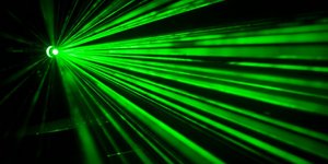 Τα λέιζερ που δεν πληρούν προδιαγραφές πιθανών να προκαλέσουν μόνιμη βλάβη φωτογραφία: pixabay