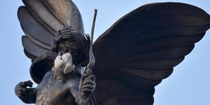Το άγαλμα του Έρωτα στο Πικαντίλι