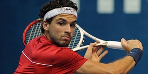 Απίστευτος  πόντος τενίστα με χτύπημα πίσω από την πλάτη [βίντεο]