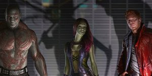 CINETROLL: Σκίζει έξω η Marvel κι εδώ οι κομεντί