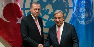 Ρετζέπ Ταγίπ Ερντογάν & Αντόνιο Γκουτέρες (Φωτογραφία: AP Photo/Craig Ruttle)