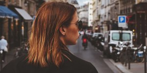 Γυναίκα με καρέ μαλλί/Photo by Buco Balkanessi on Unsplash