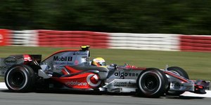 Ασταμάτητοι οι πιλότοι της McLaren πήραν pole position στο γκραν πρι της Μαλαισ