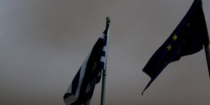 Μια ανάσα από την έξοδο από τα μνημόνια η Ελλάδα