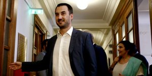 Ο Αλέξης Χαρίτσης/ Φωτογραφία intime