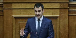 Ο υπουργός Εσωτερικών Αλέξανδρος Χαρίτσης- φωτογραφία intimenews