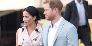 Οζ ονόμασαν τον νέο τους σκύλο οι Χάρι και Μέγκαν. Φωτογραφία: Splash News