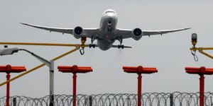 Σταμάτησαν οι απογειώσεις στο Χίθροου/ Φωτογραφία: AP- Kirsty Wigglesworth