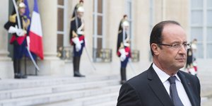 Οργισμένος ο Ολάντ με τις Βρυξέλλες: «Δεν θα πείτε στη Γαλλία τι θα κάνει»